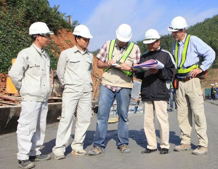 Phân biệt chức vụ qua màu sắc nón bảo hộ lao động Phân biệt chức vụ qua màu sắc nón bảo hộ lao động